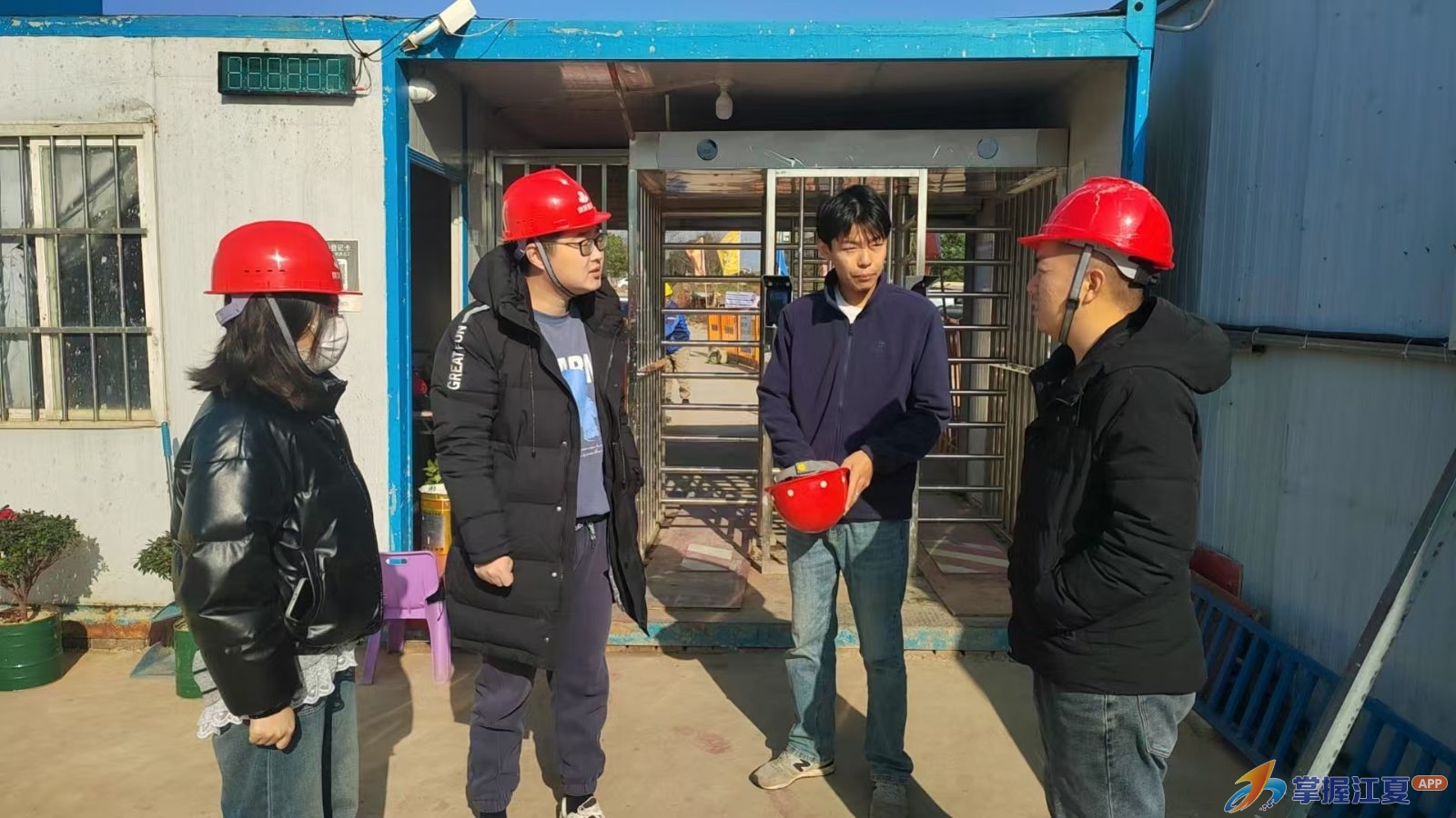 寒冬护薪暖民心，山坡街专项行动筑牢农民工工资保障线