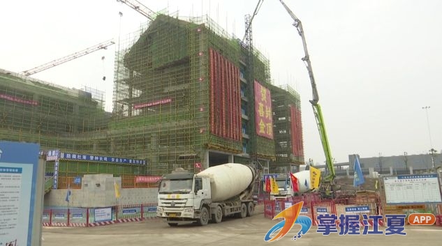 跑出民生建设“加速度” 江夏南部养老服务中心主体结构顺利封顶