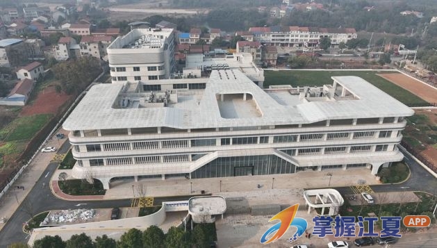 江夏医疗扩容提质 织密基层健康网