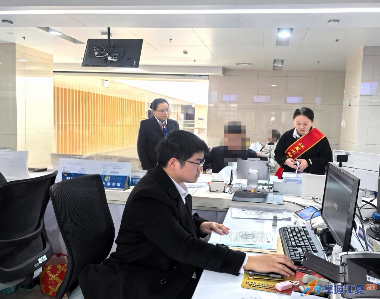 “半日40本证”！不动产登记绿色通道跑出助企“加速度”