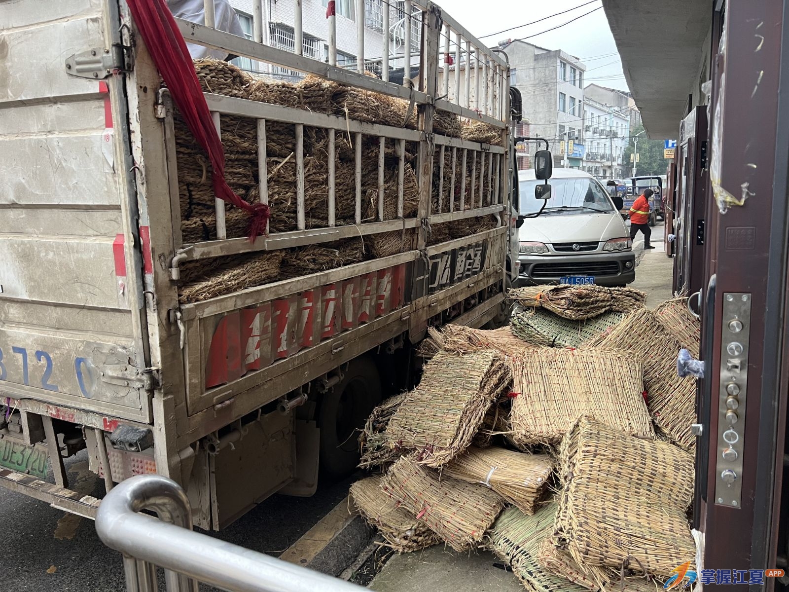 湖泗街道织密寒潮天气安全防护网