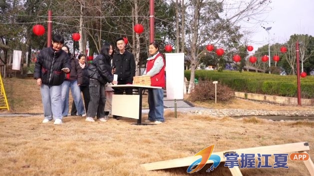 游戏闹新春 湖泗海洋村举办新春游园会