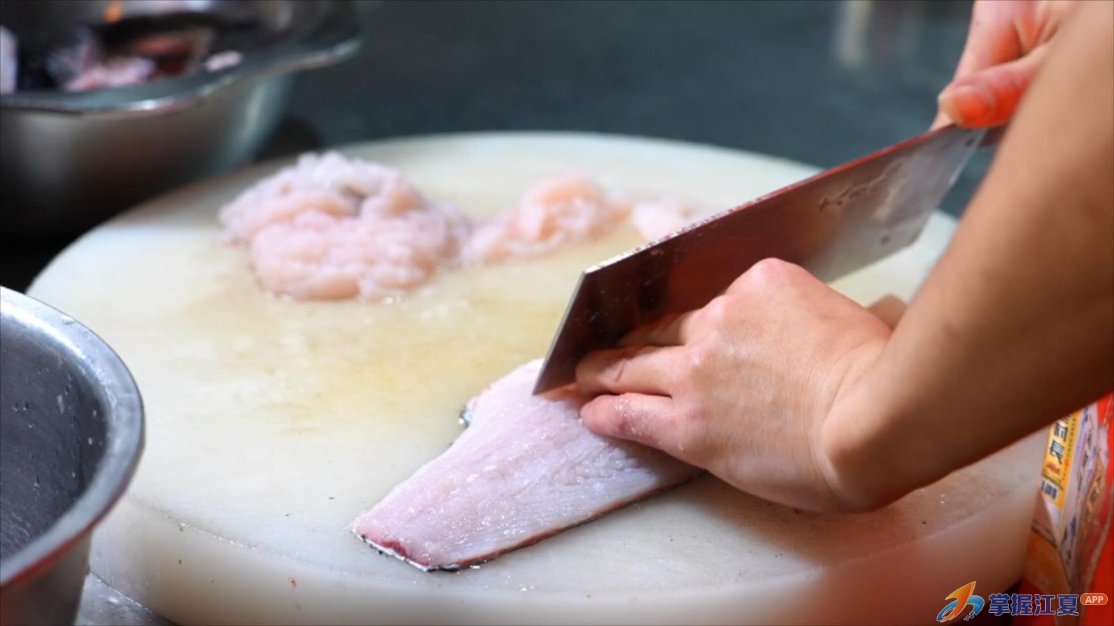 寻访江夏味：一鱼四吃烹年味 江夏鱼鲜宴团圆