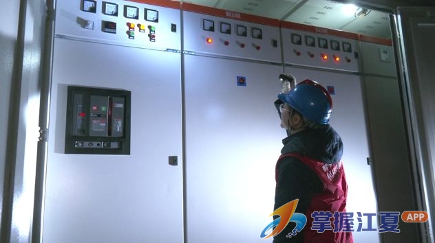 江夏供电春节保电在行动 守护老码头“灯火阑珊”