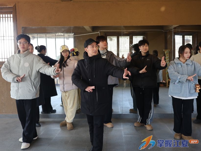 谭派故里传经典，江夏《定军山》沉浸式教学让京剧“活”起来