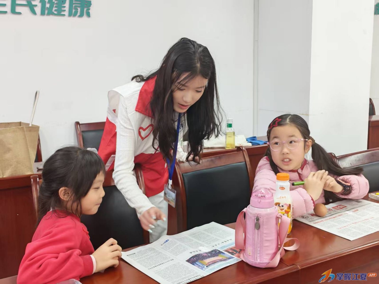 沉浸式感受时令之美，五里新城社区带孩子们“解锁”春分节气