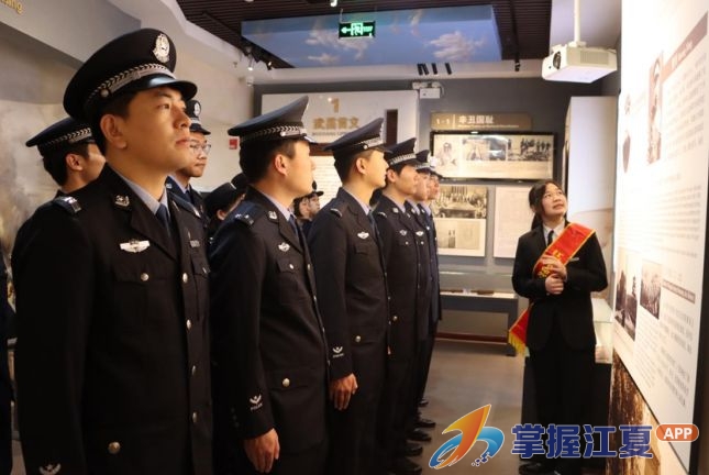 以青春之名续写忠诚 江夏区公安分局清明祭扫传承英烈精神