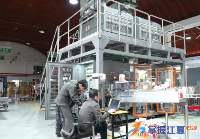 五一劳模李全华：从青涩工匠到研发带头人 熬出匠心荣光