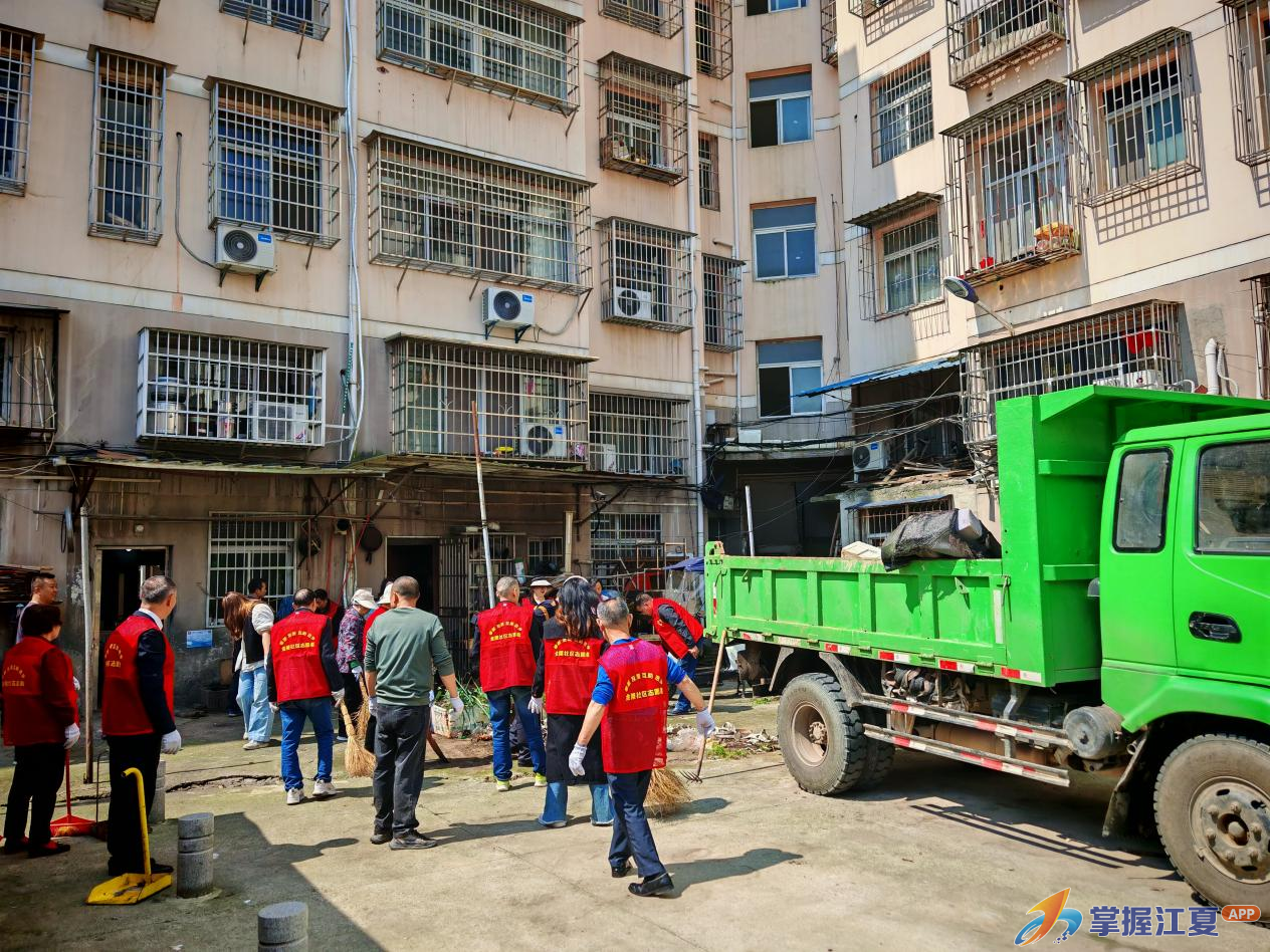 金隆社区：精细治理促整治 移风易俗美社区