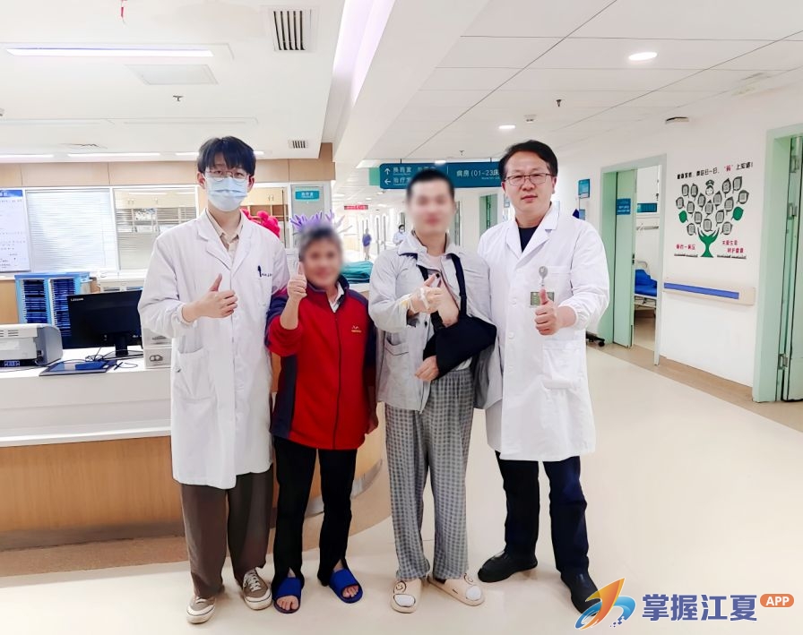 小伙高坠肩关节几近报废，江夏医生自体骨移植打赢保肩战