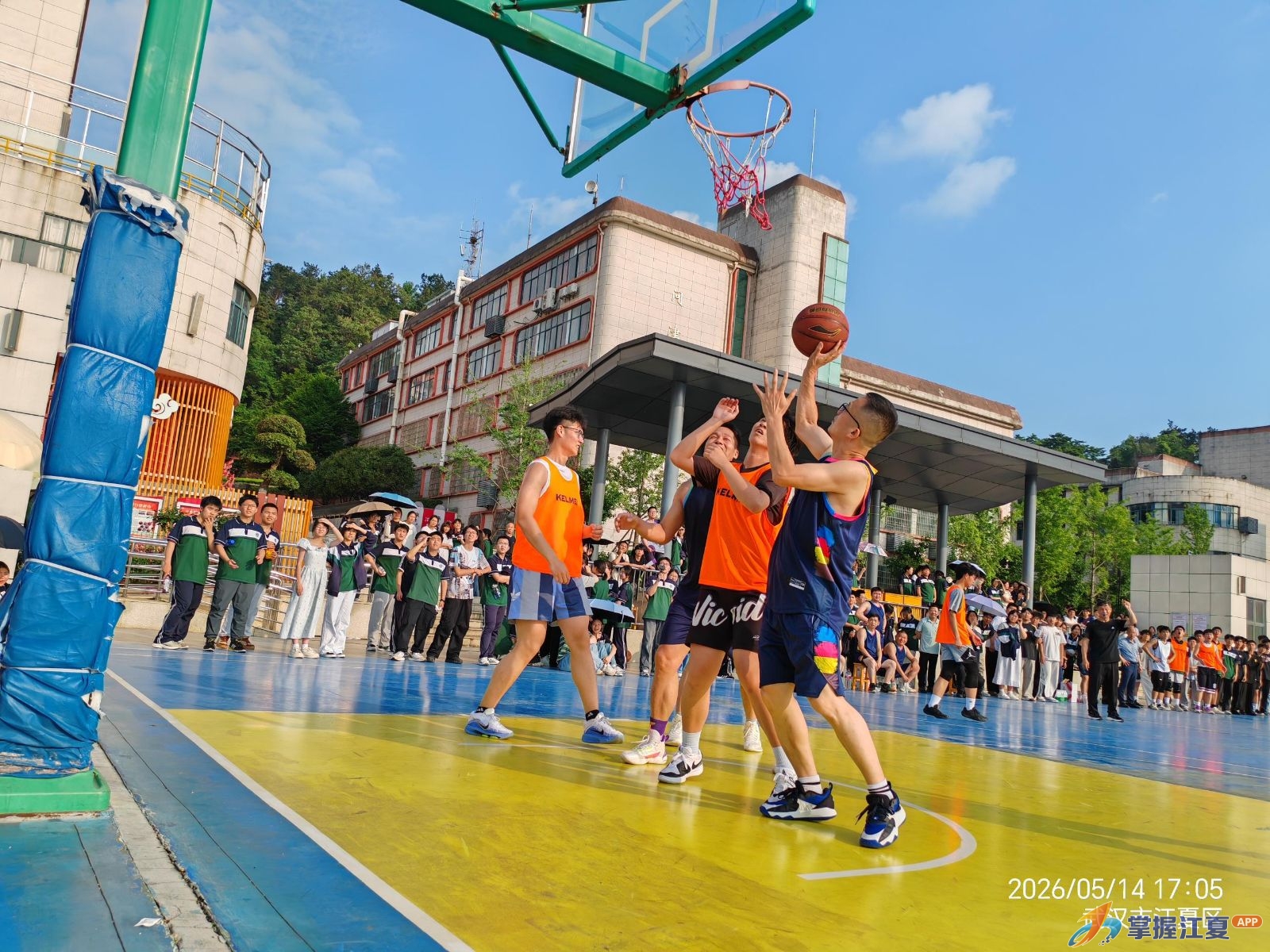 青春逐梦，篮不住情 ——江夏实验高中高二师生篮球友谊赛圆满落幕