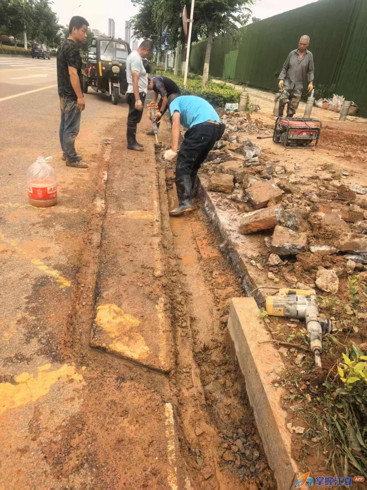 “微手术”疏通城市“毛细血管” 江夏筑牢水安全底线