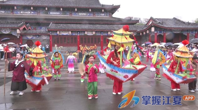 童心童戏颂江夏 区直属机关幼儿园戏剧周活动鸣锣开唱