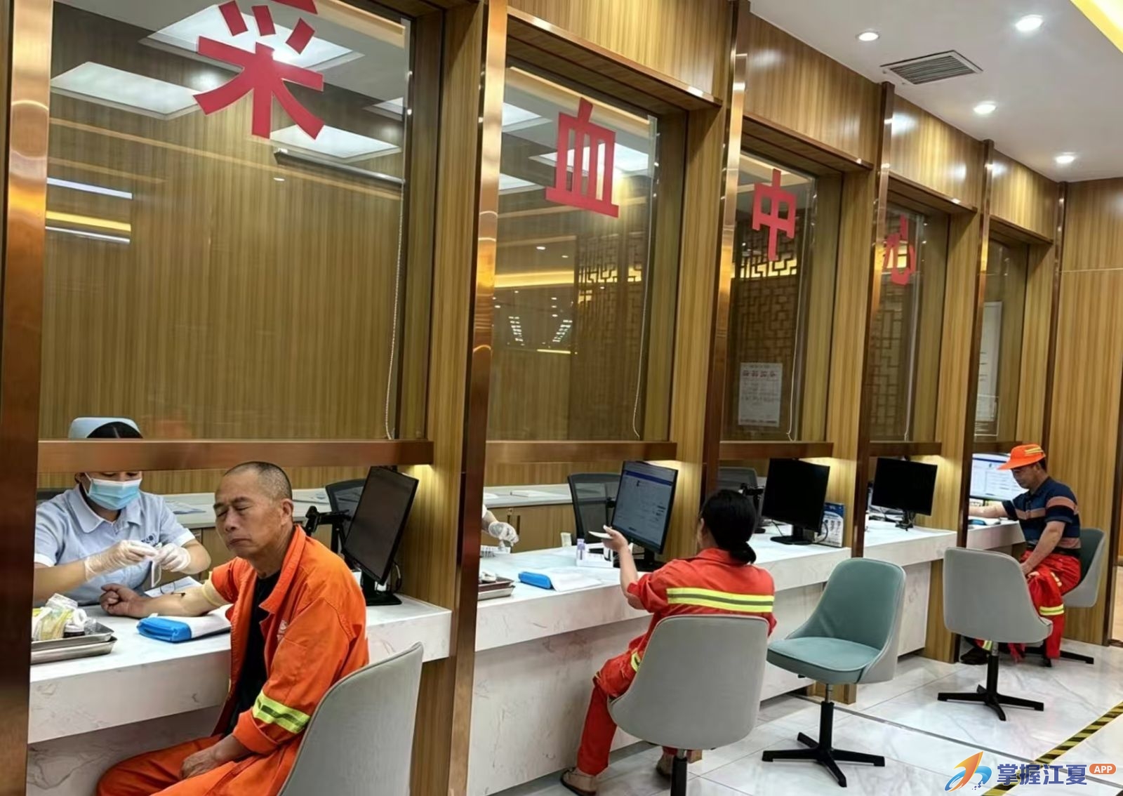 连续九年免费体检，江夏环卫企业为一线工人铺就健康路
