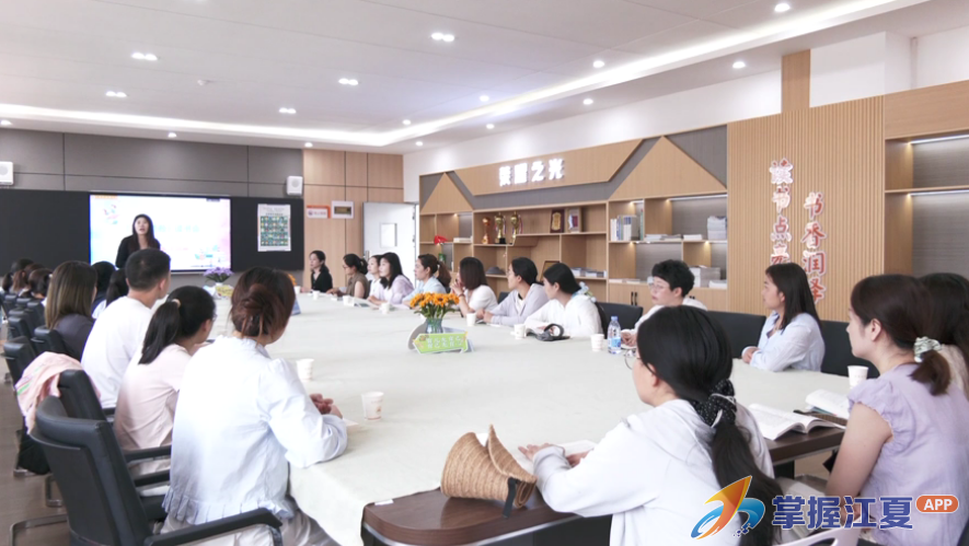 江夏区向阳学校：书香润家校 和善伴成长