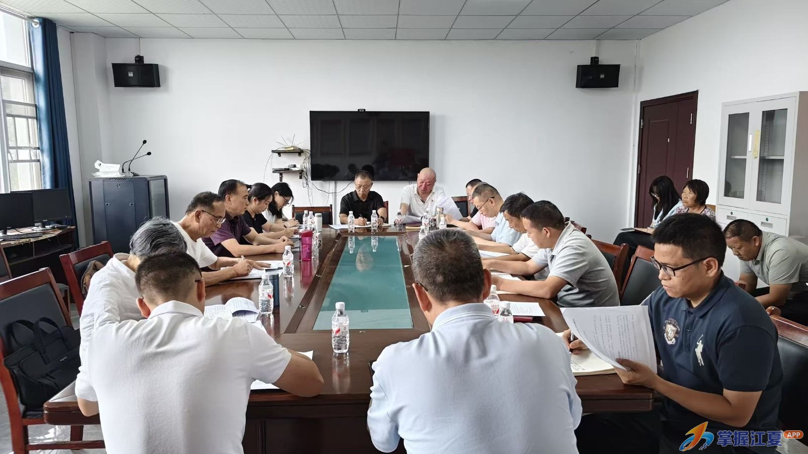 江夏区项英故里红色文化蹲点调研座谈会在舒安街召开