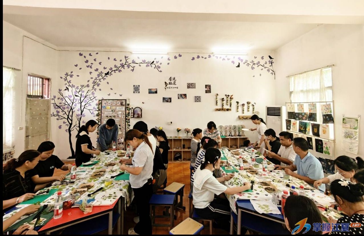 匠心传韵，湖泗中学开展芒种节气亲子手作活动