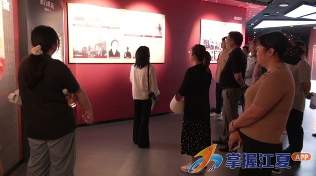 档案与时代同行 江夏区开展国际档案日宣传活动