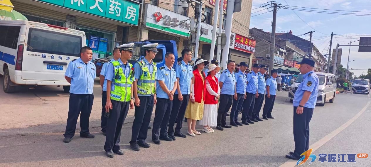 多方联动整治占道乱象 郑店街道擦亮市容文明底色