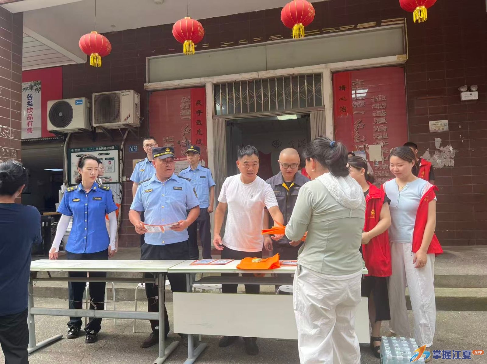端午护安送平安 金港执法队开展燃气安全专项宣传行动