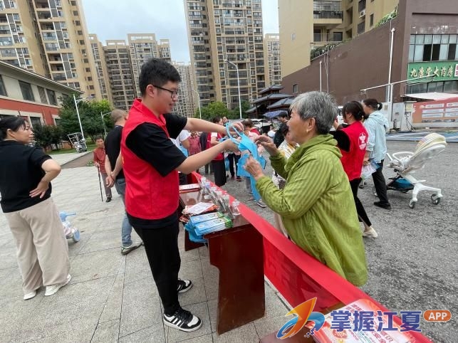 实物展示、案例宣讲、互动问答……江夏禁毒宣传“花式”守护青少年