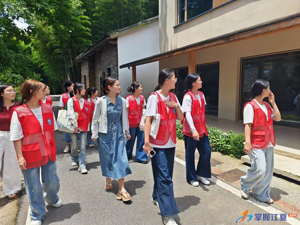 千年古窑出“新瓷”！00后团队送上活化大礼包