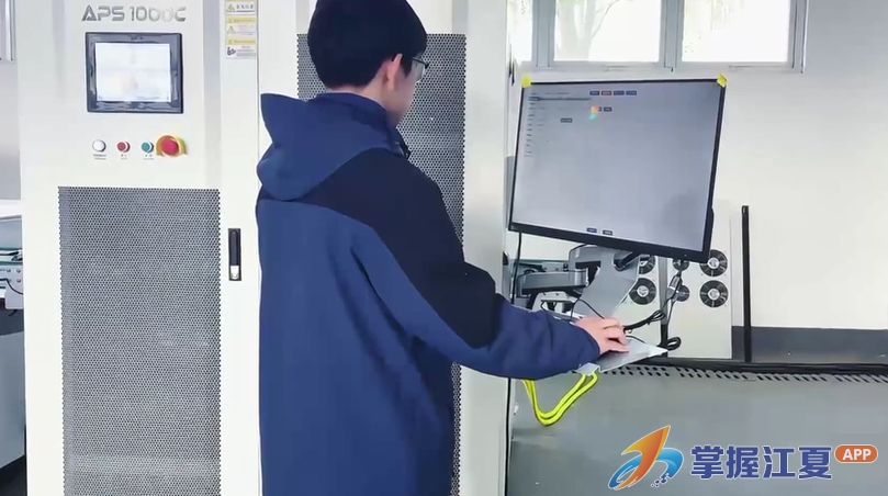 《解码“创新力”》 ：AI赋能“超级眼睛” 武汉爱疆智能订单排产忙