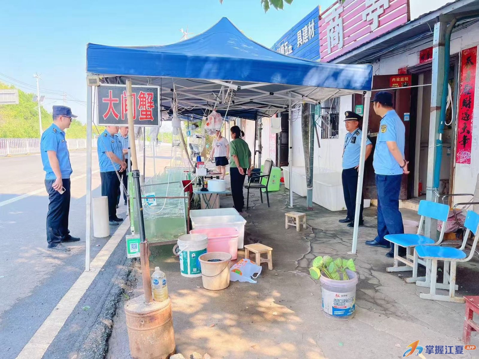 街街联动聚合力 梁子湖大道沿线"焕新颜"