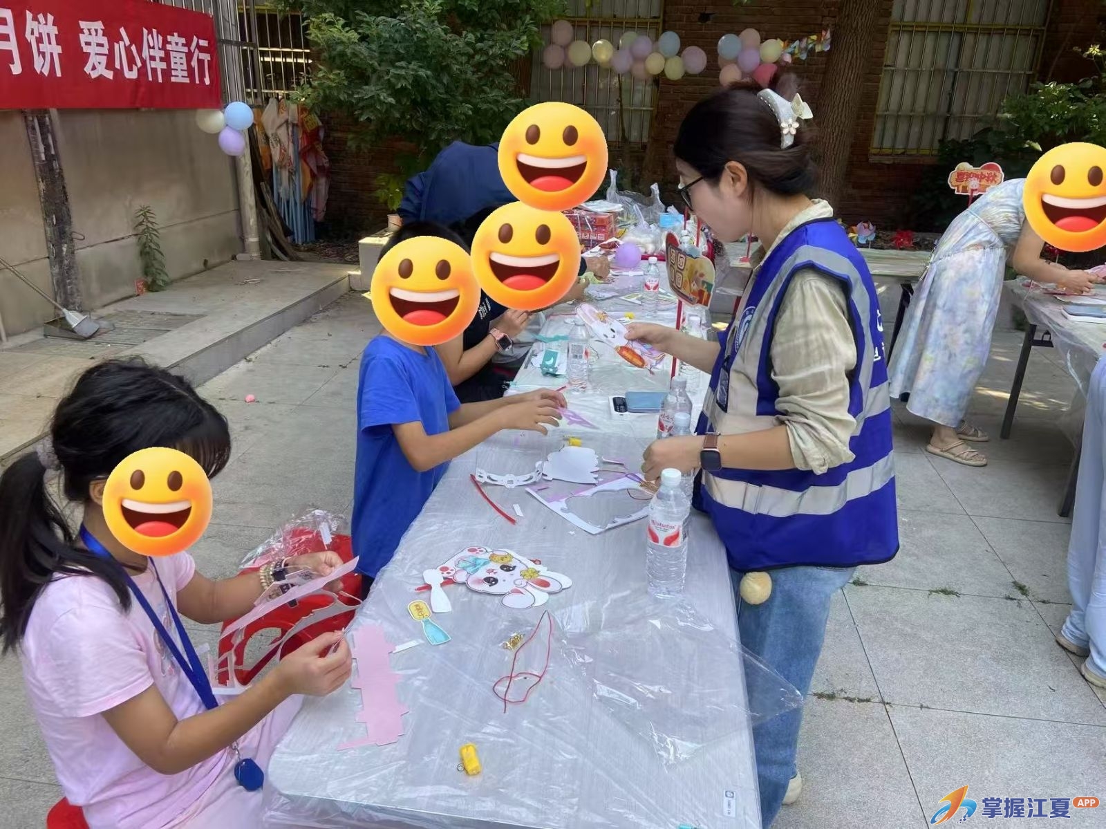 江夏区救助站暖心陪伴困境儿童欢度佳节