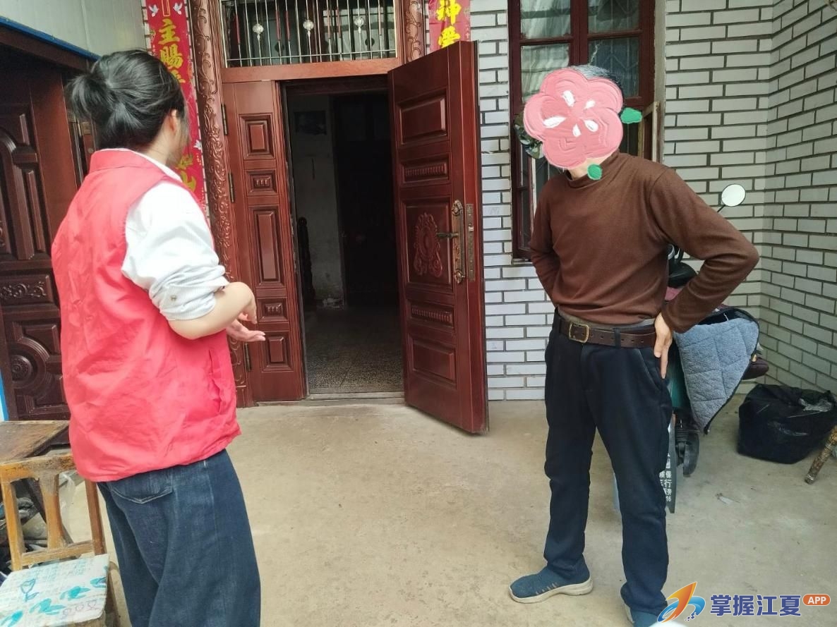 从“手心向上”到“双手创造” 江夏区“以困助困”一把剪刀剪出互助新路