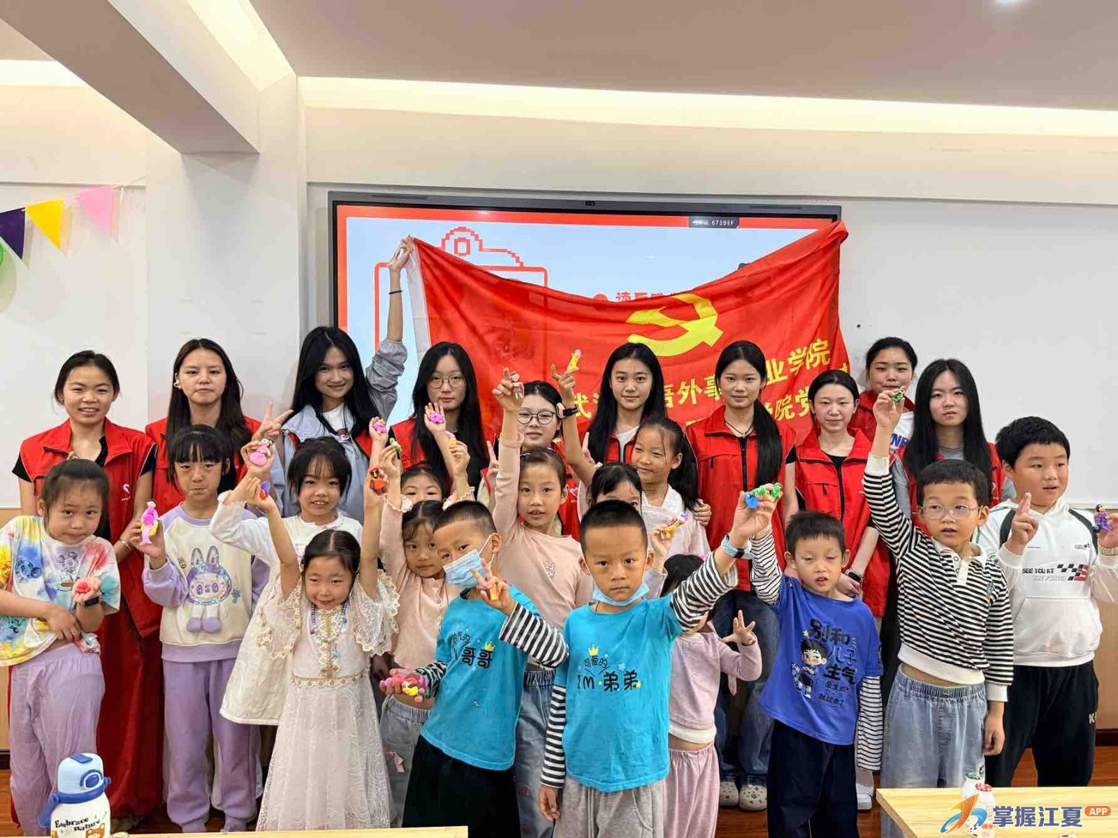 校地联动聚合力 藏龙社区开展多元活动护航青少年成长